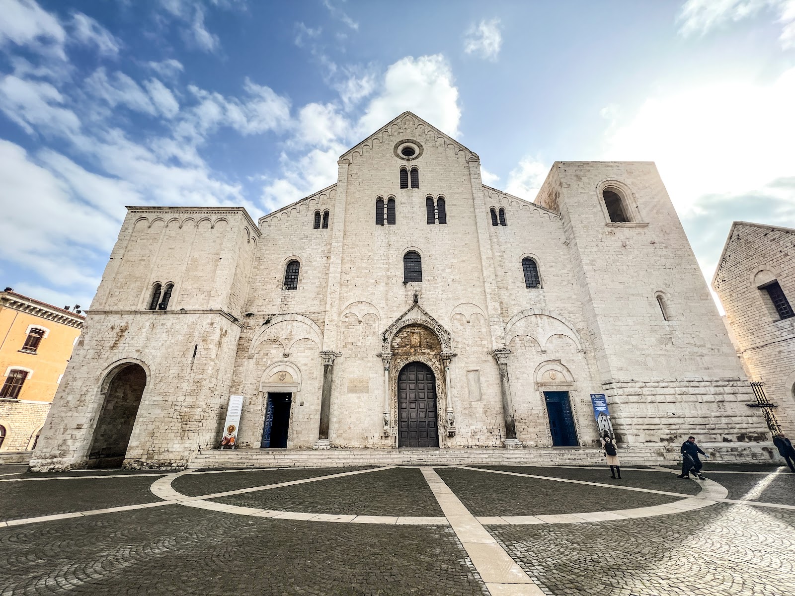 Bari